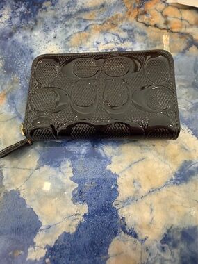 Coach Black Patent Leather Signature Zip Wallet